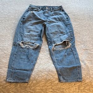 American Eagle Outfitters Men's Light Blue Distressed Relaxed Jeans